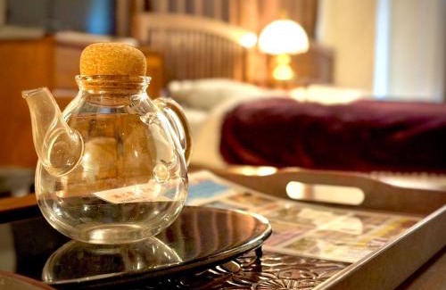 Yokosuka Hotel | 酒と宿と不動産-yado-