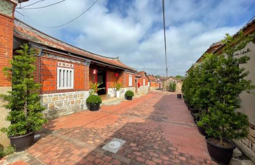 Jinning House | 金門古寧歇心苑官宅古厝民宿 Guning Xiexinyuan Historical Inn