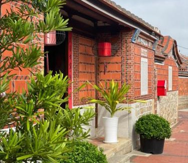 Jinning House | 金門古寧歇心苑官宅古厝民宿 Guning Xiexinyuan Historical Inn