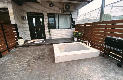 Jiaoxi House | 青覓礁溪電梯民宿