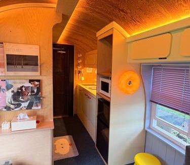 Gujwa House | 임진고택, 마차글램핑 Imjingotaek Hanok Stay Jeju Traditional House LP Cozy House, Wagon stay