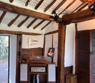 Gujwa House | 임진고택, 마차글램핑 Imjingotaek Hanok Stay Jeju Traditional House LP Cozy House, Wagon stay