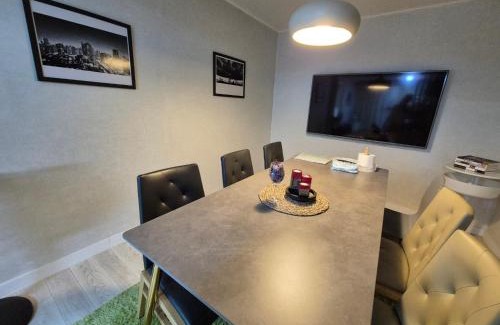 Jamsil-dong Apartment | 잠실역 근처 가족숙소 더하리하우스