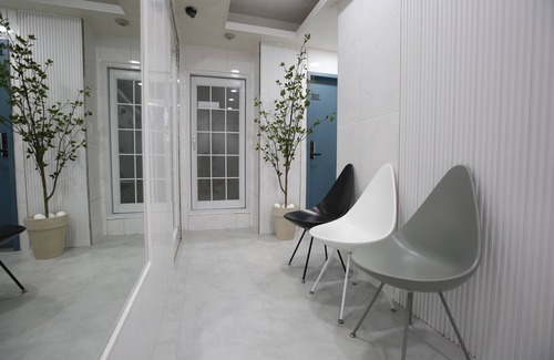 Hwigyeong-dong House | 회기역 초 역세권 프리미엄 게스트하우스