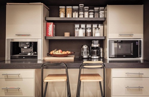 Brussels Apartment | 0)Vintage Heaven 55m2 w/4.5 m ceiling Full kitchen