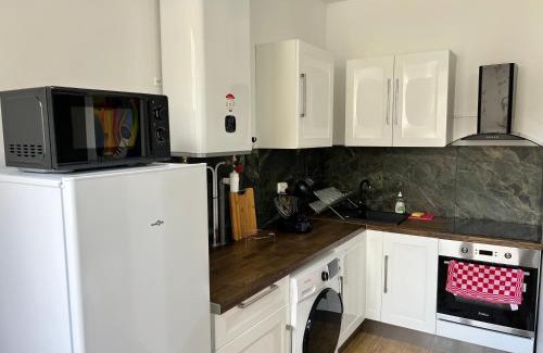 Cret de Roc Apartment | 011 CHIC & COSY STUDIO 40m2 HYPERCENTRE WIFI SMART TV NETFLIX