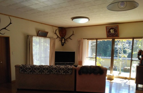 Iida House | 1回一組限定、9人位迄、家族・グループに最適、BBQ可能、とても広い利用スペース3LDK+、南信州の日本の田舎の原風景