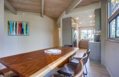 Del Mar House | 1.5 Blocks From The Beach: The Low Tide in Del Mar - New Listing