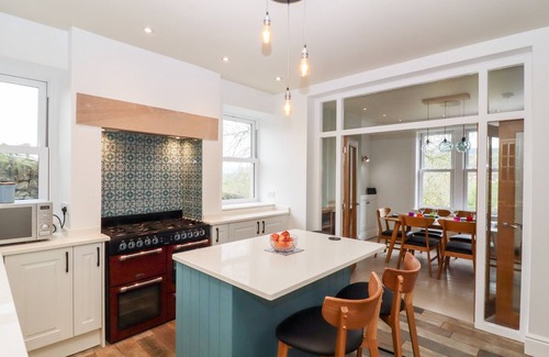 Holestone Moor Cottage | 1 BARLEY COTTAGES, pet friendly, character holiday cottage in Matlock