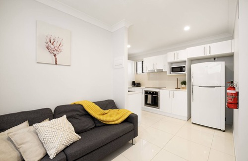 Rocklea Apartment | 1 Bdr Apt! GST Credits! Kitchen! Parking! 314F1