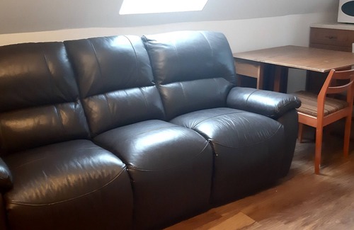 Inverness Apartment | 1 Bed Flat - Sleeps 4 - Garden - Parking - Wifi