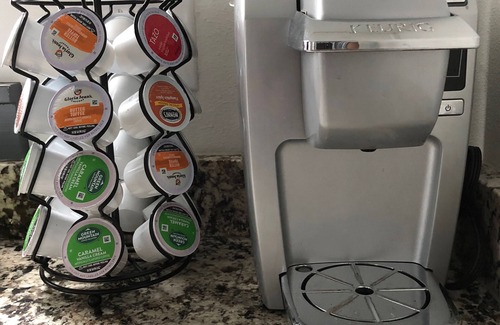 Brownwood Apartment | 1 Bedroom/1 Bath Studio Across from HPU/Downtown -Granite Countertops