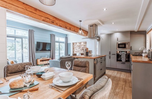 Bridgnorth Ski Chalet | 1 bedroom accommodation in Bridgnorth