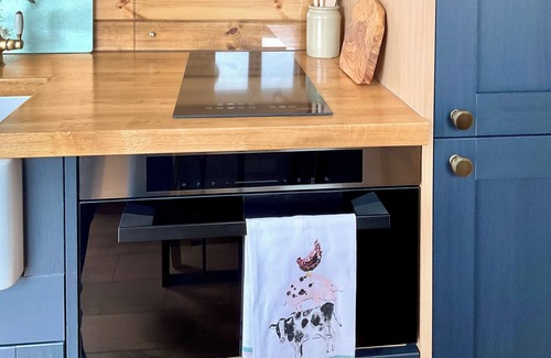 Hannington Cottage | 1 bedroom accommodation in Reading