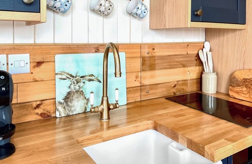 Hannington Cottage | 1 bedroom accommodation in Reading