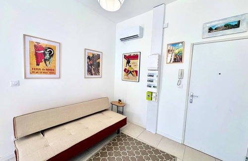 Quartier Administrations Apartment | 1 Bedroom apartment - 4 guest, queen size bed, A/C