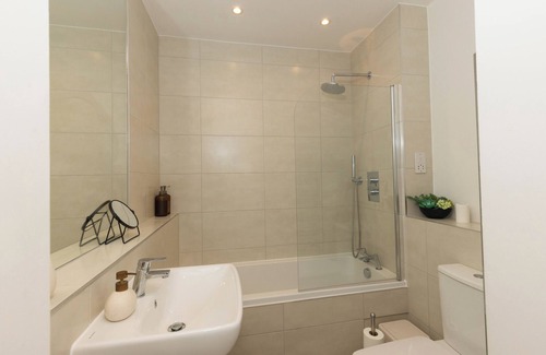 Aylesbury Apartment | 1 Bedroom Apartment near Town & Theatre