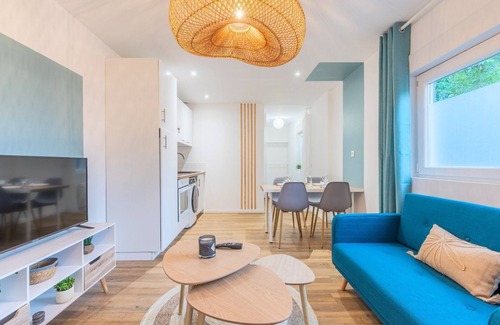 Roubaix Apartment | 1 bedroom apartment near tram, CHR + parking