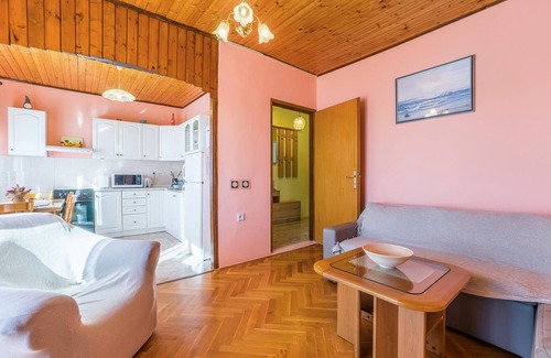 Dinjiska Apartment | 1 bedroom awesome apartment in Dinjiska