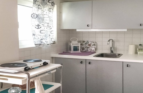 Kungshamn House | 1 bedroom awesome home in Kungshamn