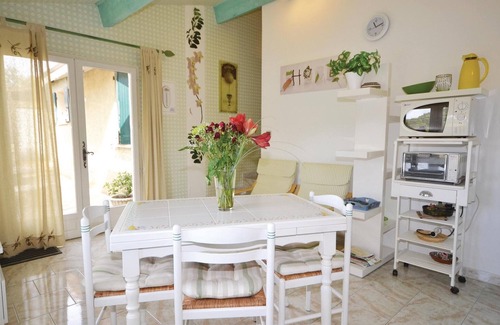 Visan House | 1 bedroom awesome home in Visan