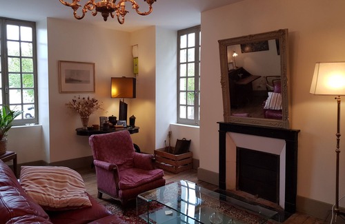 Chambon-sur-Voueize Bed & Breakfast | 1 Bedroom Bed & breakfast in Chambon-sur-Voueize