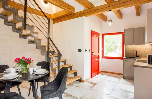 Debina House | 1 bedroom gorgeous home in Rowy