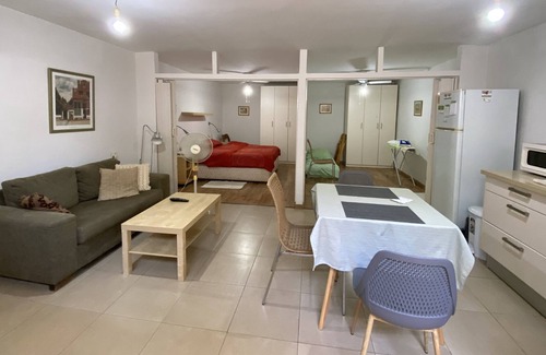 Ra'ananna Apartment | 1 bedroom with a garden - REF01