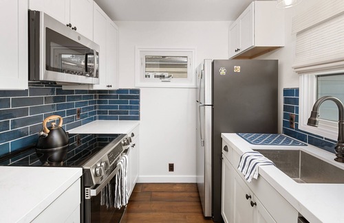 Ocean Beach House | 1 Block to Ocean * Brand New Remodel * Dog OK!