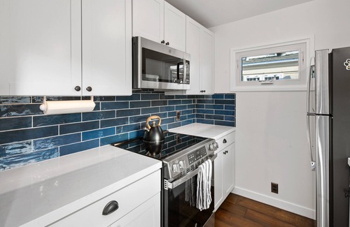 Ocean Beach House | 1 Block to Ocean * Brand New Remodel * Dog OK!