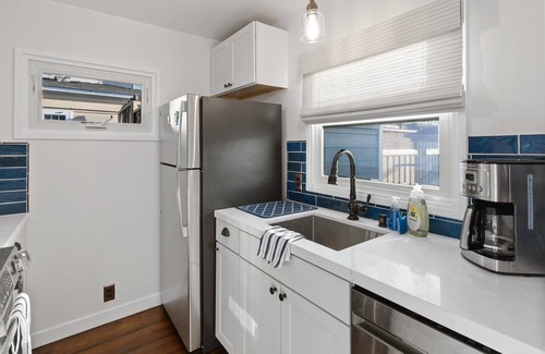 Ocean Beach House | 1 Block to Ocean * Brand New Remodel * Dog OK!