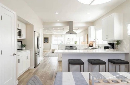 Ocean Beach Apartment | 1 Block to Sand Huge 4BR/3BA Modern Duplex