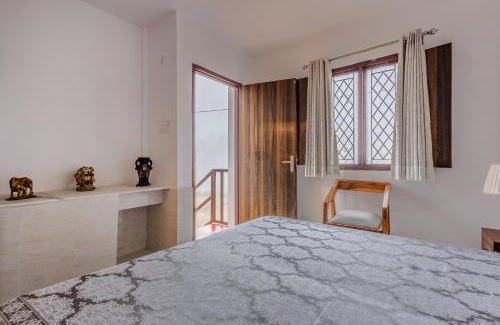 Jakh Apartment | 1 BR Stay enclosing the mountains Nivriti Cottage