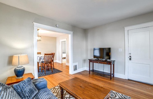 Binghamton Apartment | 1 Mi to Dtwn Binghamton Apt with Covered Balcony!