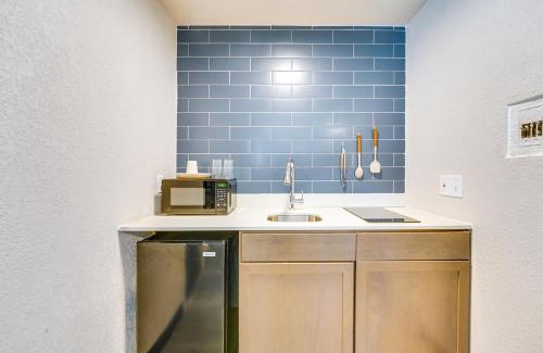 Port Huron Apartment | 1 Mi to Lake Huron Beaches Quiet Studio Apartment