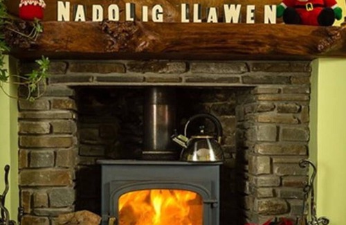 Margam House | 1 Tan yr Eglwys in the beautiful Swansea