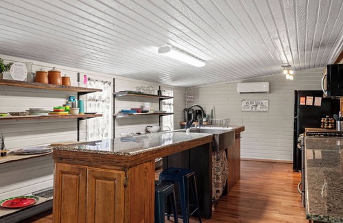 Hico Cabin | 1 Tiny Town Hico Spacious Cabin Animals Fire Pit