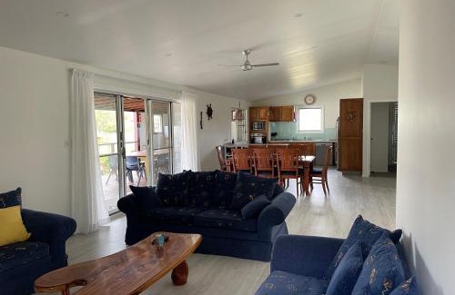 Wooli House | 1 Tree Escape