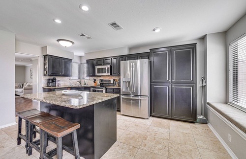 North Central Carrollton House | 10 Mi to Lake Lewisville: Carrollton Home w/Pool