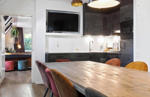 Westerbork House | 10-Person Comfort Villa