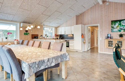 Hoeve Strand House | 10 person holiday home in Fårevejle-By Traum