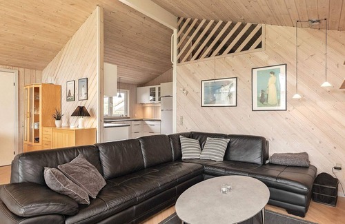 Grønhøj House | 10 person holiday home in Løkken-By Traum