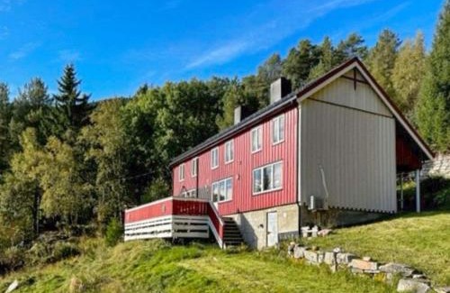 Snillfjord House | 10 person holiday home in Snillfjord-By Traum
