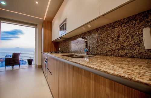 Amapas Condo | 100 ft Los Muertos Beach/1BR+ 2Bth/Amapas 353/Upper level/POOL/GYM