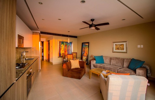 Amapas Condo | 100 ft Los Muertos Beach/1BR+ 2Bth/Amapas 353/Upper level/POOL/GYM
