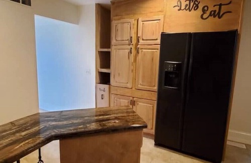 Mitchell House | 100% Recently Remodeled Townhome