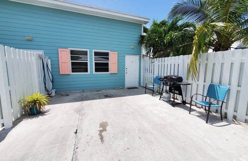 Spanish Wells Apartment | 100ft from the most beautiful beach and crystal clear water, with free golf cart