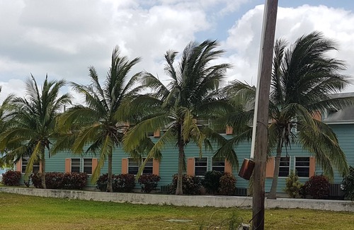 Spanish Wells Apartment | 100ft from the most beautiful beach and crystal clear water, with free golf cart