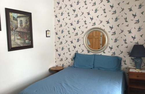 Hanover Bed & Breakfast | 10th Avenue Guest House & Suites