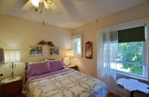 Hanover Bed & Breakfast | 10th Avenue Guest House & Suites